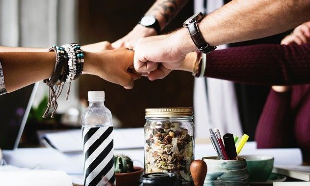 In the Field: 6 Tried and Tested Strategies for Improving Your Team&rsquo;s Communication