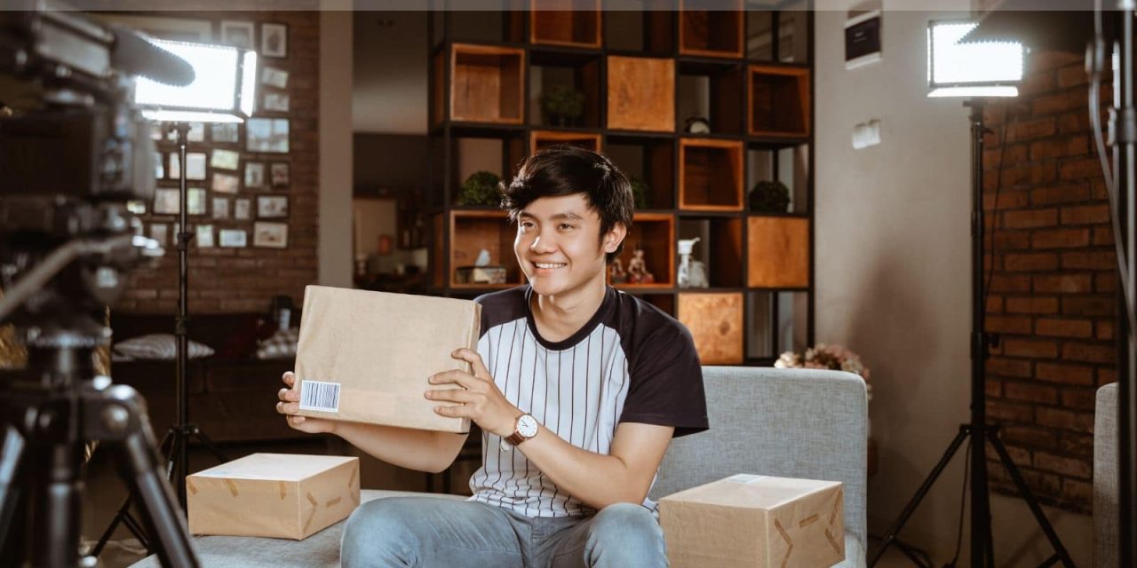 How to Make Money Vlogging: Your Ultimate Guide to Getting Started