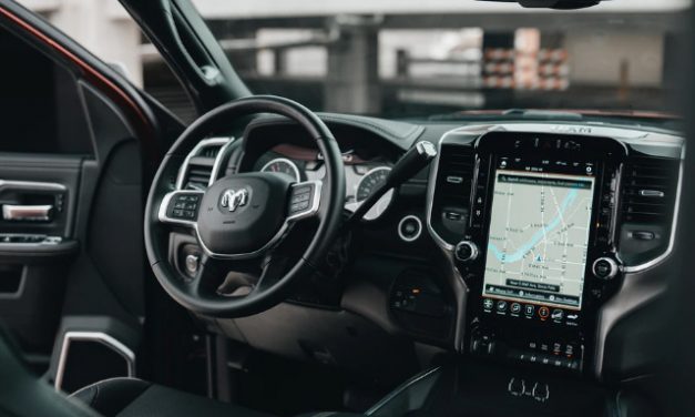 How Technology Works To Protect Drivers and Minimize Accident Risk