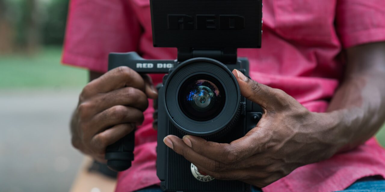 25 Sales Statistics That Prove Why You Should Be Using Video for Virtual Selling