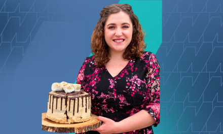 How Stephanie Rutherford Makes +$8k/Month Baking Delicious Desserts