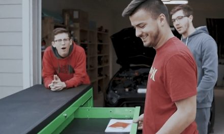 How itsjusta6 Scaled While Staying Flexible with Printful