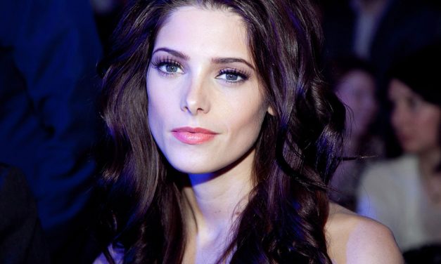 Ashley Greene Shares Kingsley’s Initially Magical Christmas 