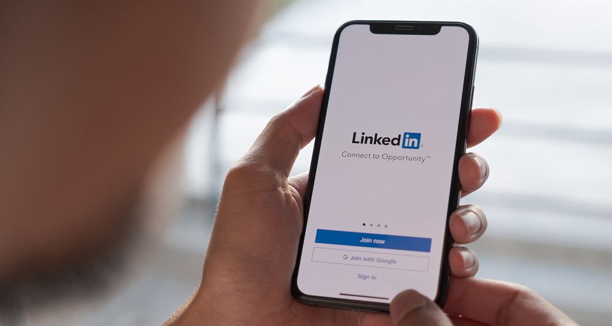 How To Increase LinkedIn Views to Your Profile and Posts: A Beginner’s Guide