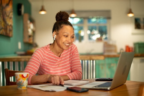 How to Create a Comprehensive How to Guide [+Examples]