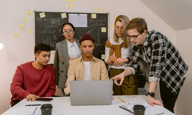 74+ Pinterest Statistics to Boost Social Selling in 2023