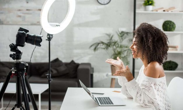 B2B Influencer vs B2C Influencer Marketing and advertising