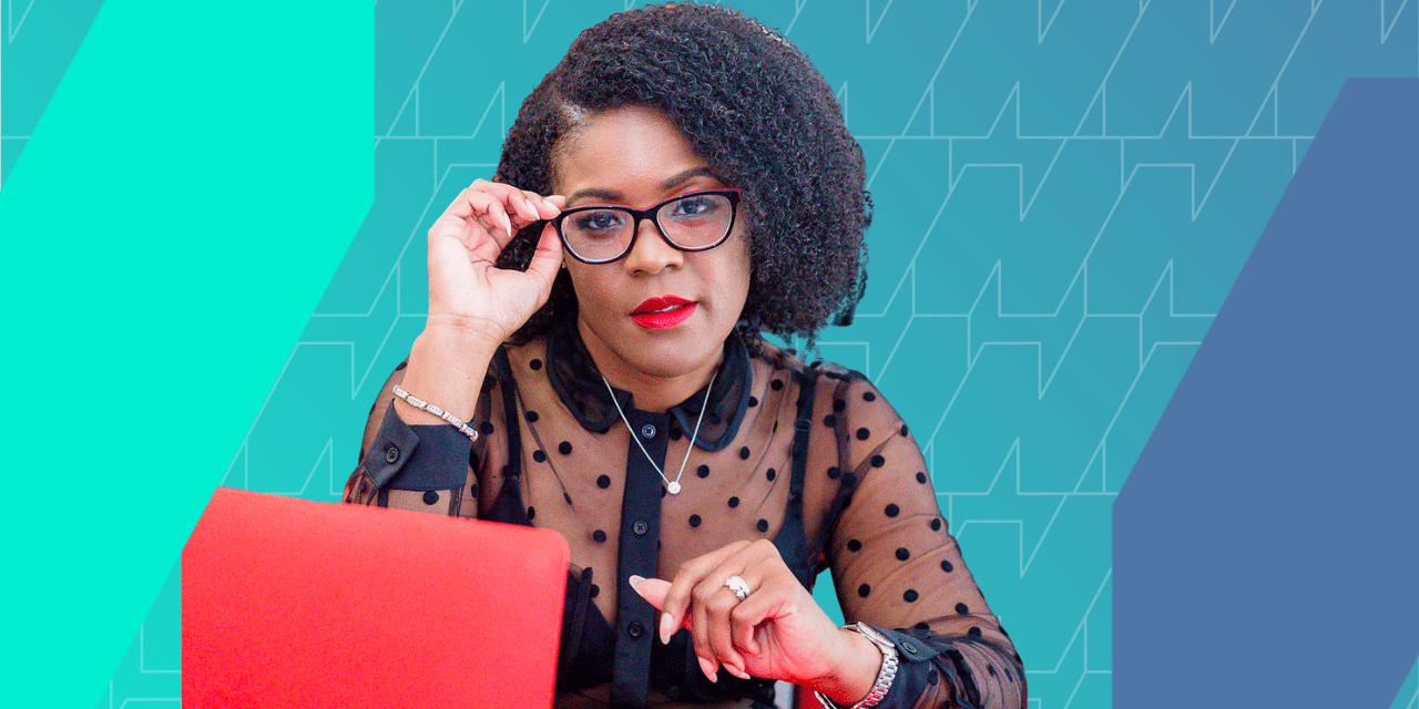 This 44-Year-Old Earns 7 Figures/Year Writing Copy at Home