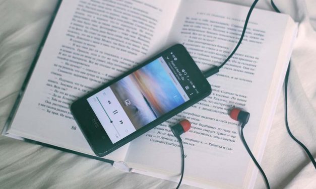 10 Podcasts on Social Media That You Can’t Afford to Miss