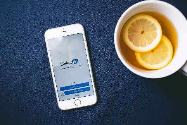 How to Lessen Your CAC on LinkedIn