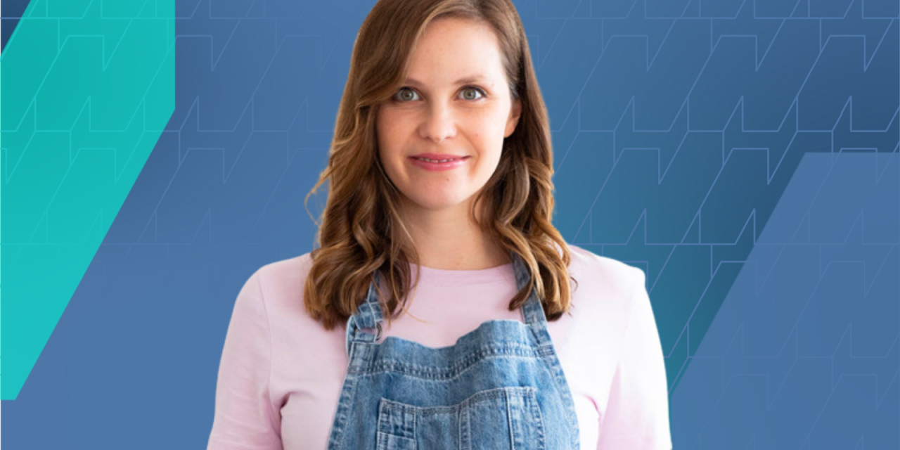 How This 35-Year-Old Earns 6 Figures/Year From Her Baking Blog While Working Part Time