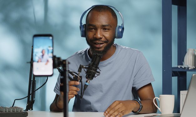 Maximizing Employee Engagement With Interactive and Personalized Video Content 