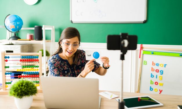 An Ultimate Guide to Unleash the Power of Social Media for Schools