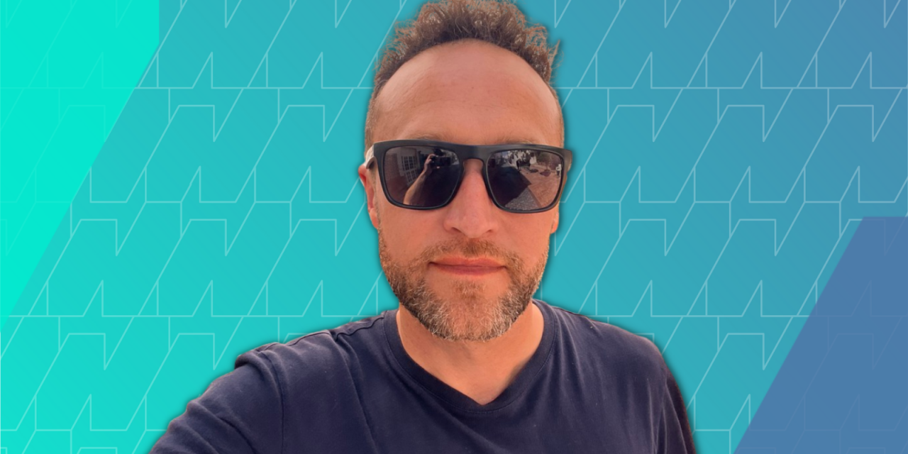 How This 43-Year-Old Makes $8k/Month Teaching People About WordPress and Affiliate Marketing