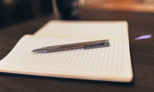 Learn How to Write a Persuasive Executive Summary (+Example)